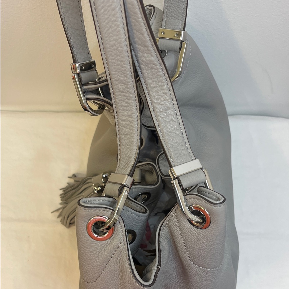 Michael Kors Camden Pebbled Leather Large Drawstring Shoulder Tote Ash Grey EUC - Picture 5 of 16